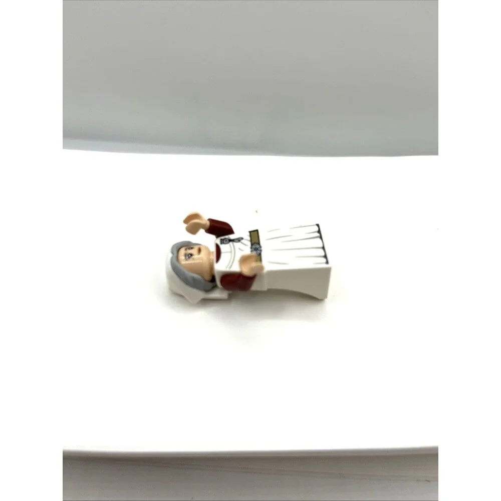 LEGO Harry Potter Minifigure Madam Poppy Pomfrey Movie Collectible